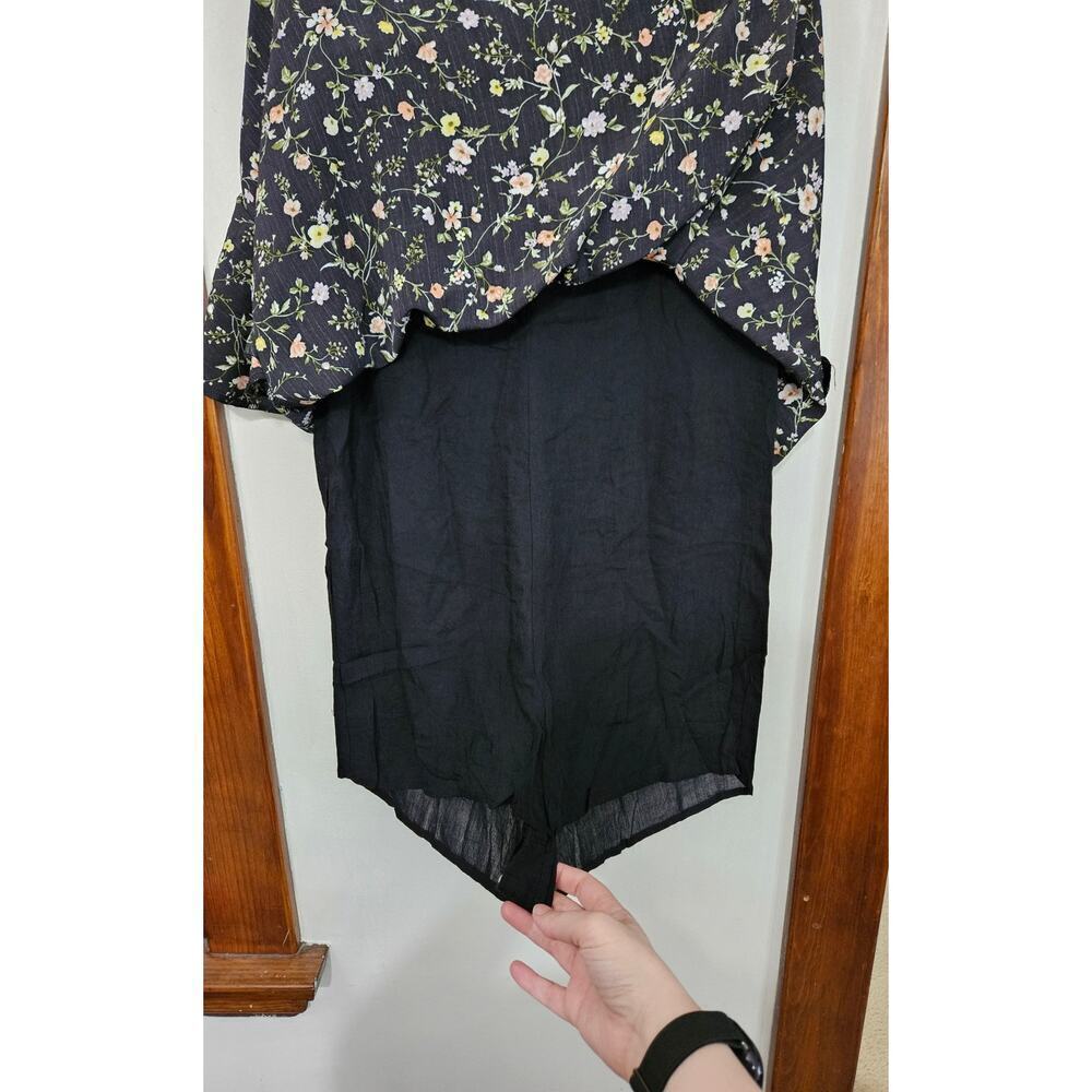 Mustard Seed Floral Short Sleeve V-Neck Key Hole Dress Romper Size M Pockets - Picture 4 of 10